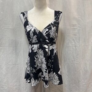 White House Black Market Black and White Floral Blouse